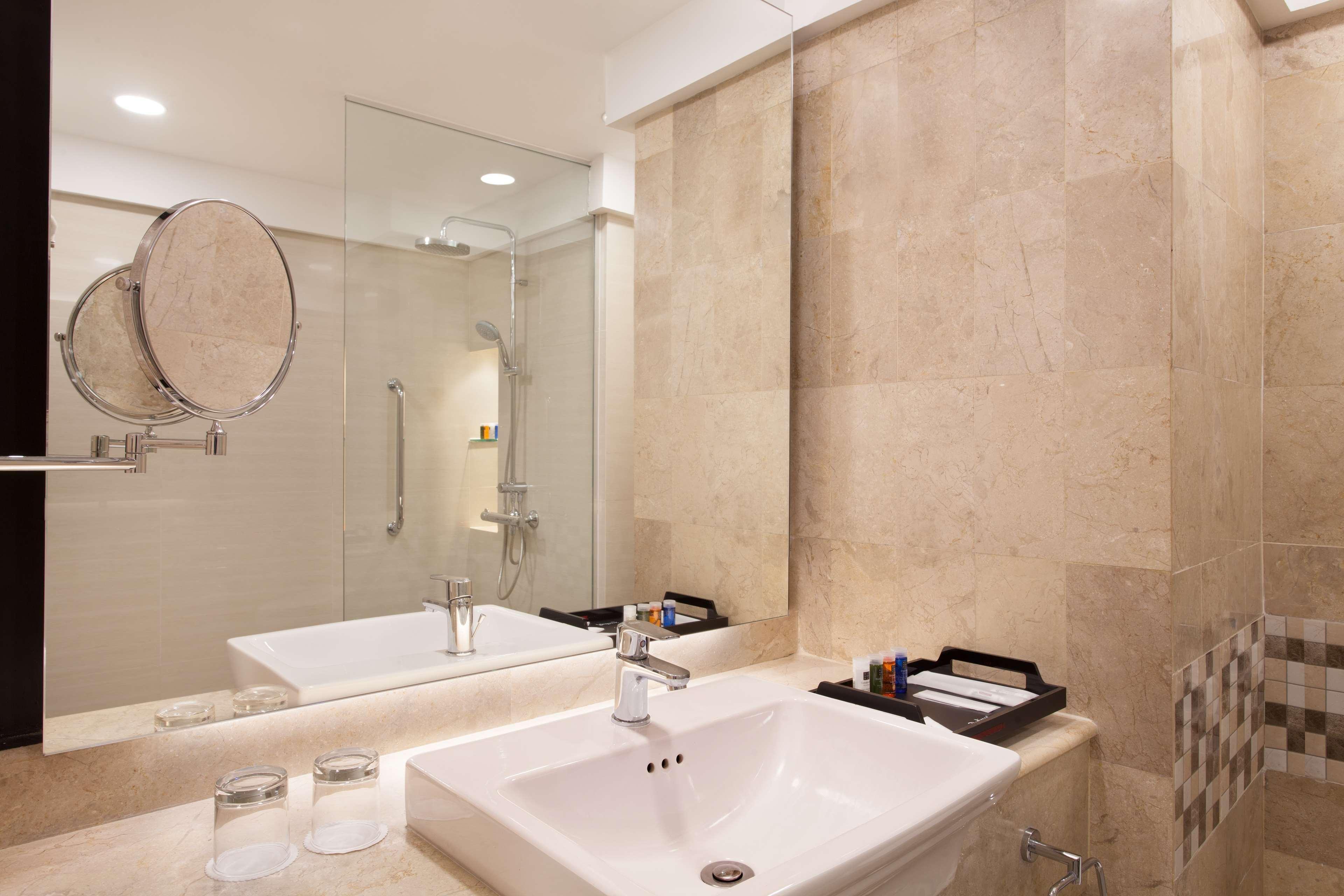 Aiho Hotel Medan Zimmer foto